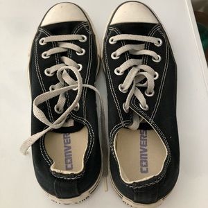 Converse in Black